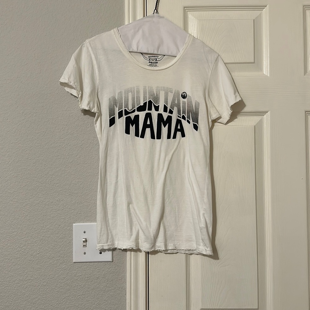 Bandit brand women’s mountain mama size medium shirt